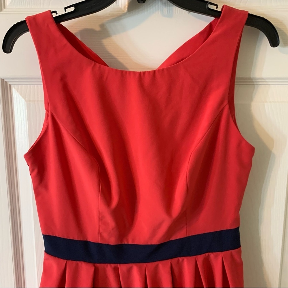 B Darlin Pink and Navy Blue Pleated Cross Back Sleeveless Mini Dress, size 7/8 - Picture 3 of 8